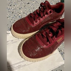 Sale🌲Puma red sneaker from Neimans size 9